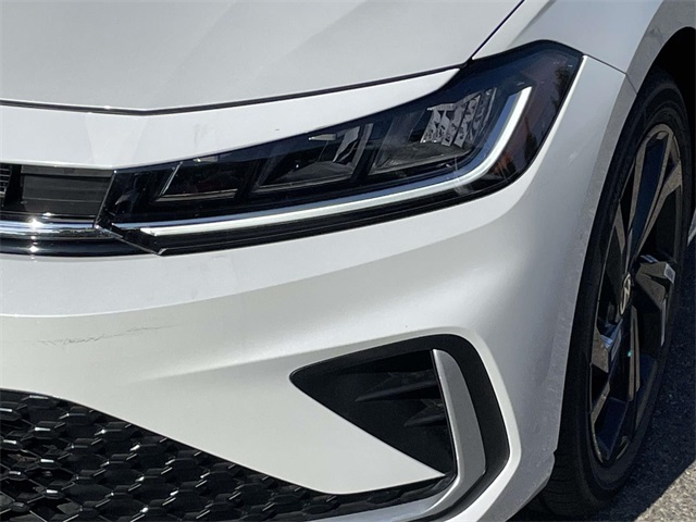 2025 Volkswagen Jetta 1.5T SE photo 9