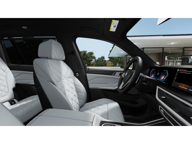 2025 BMW X7 40i's photo