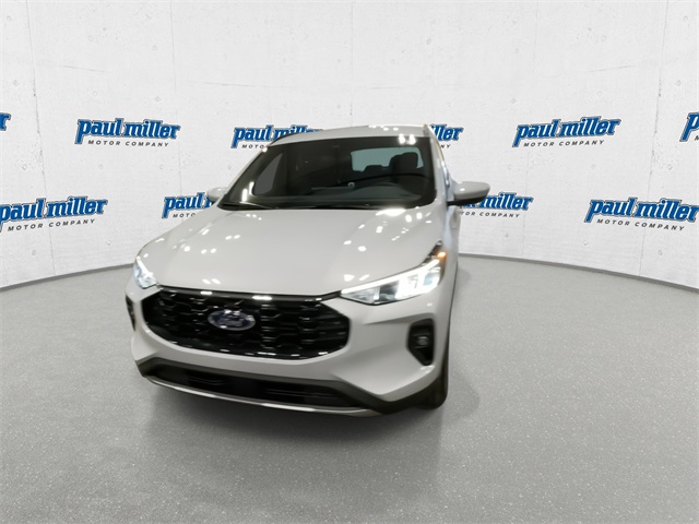 2026 Ford Escape Hybrid ST-Line Select photo 4