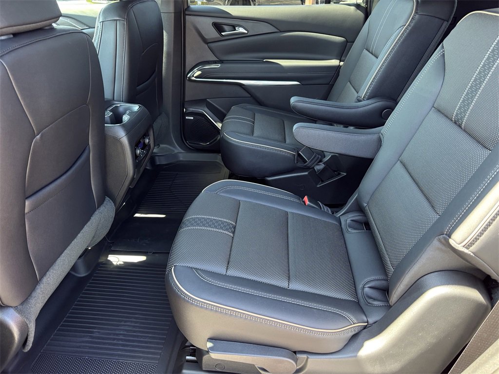 2026 Chevrolet Traverse High Country photo 14
