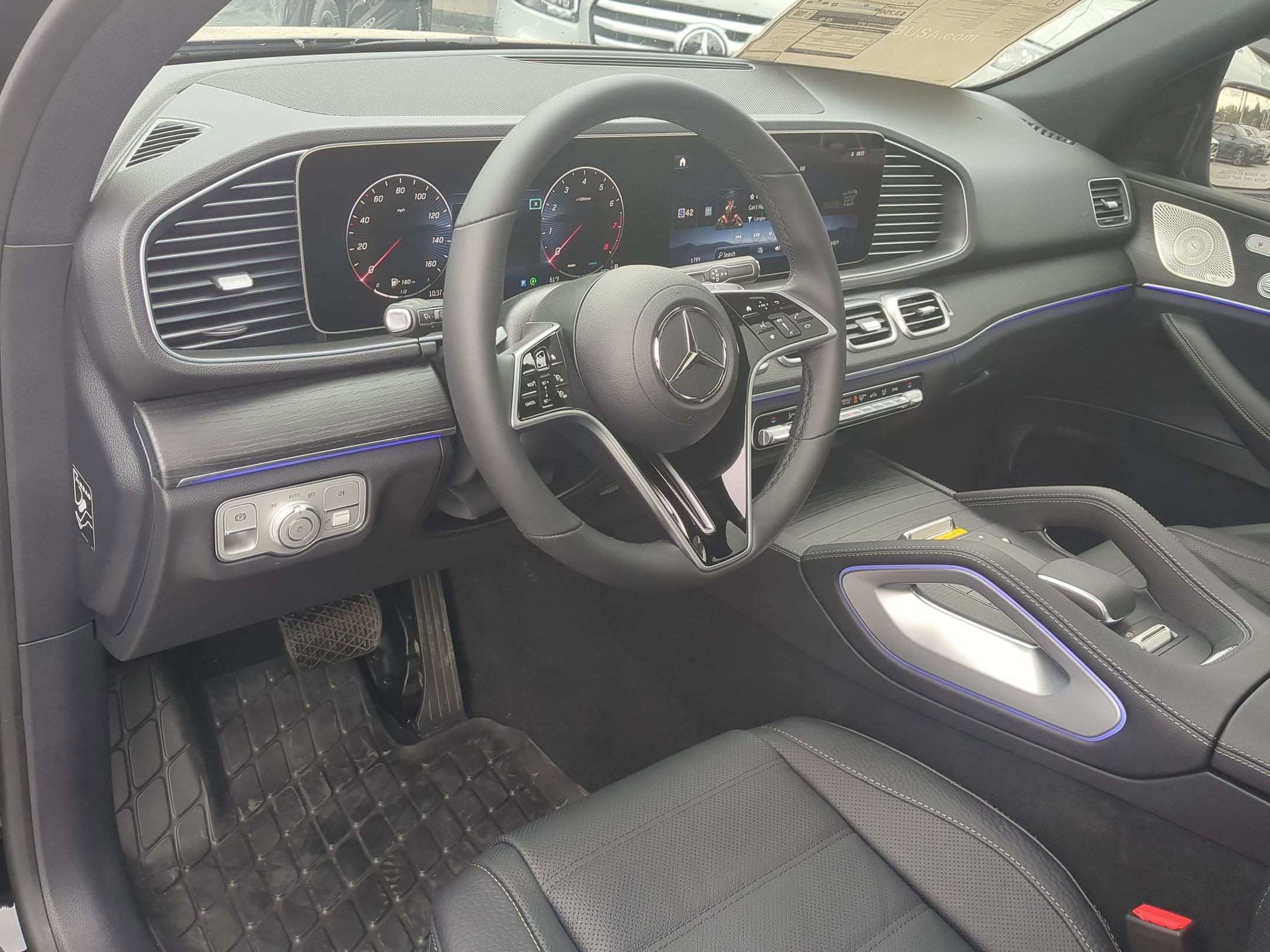 2025 Mercedes Benz GLE 580 4MATIC photo 2