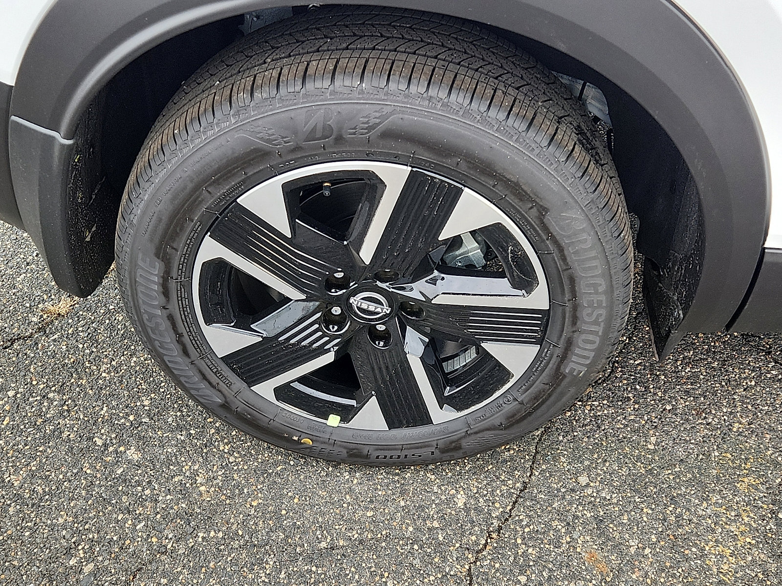 2026 Nissan Kicks SV photo 3