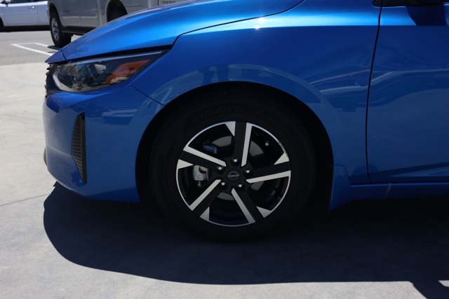 2025 Nissan Sentra SV photo 10