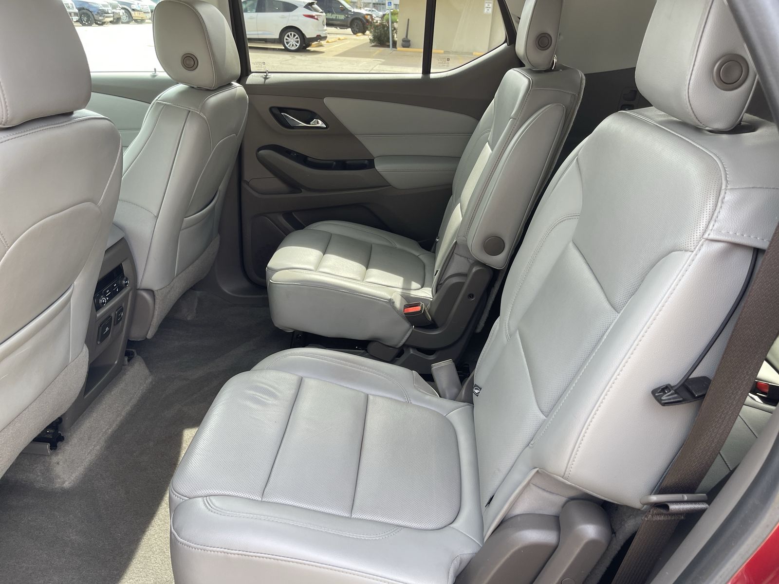 2018 Chevrolet Traverse Premier photo 5