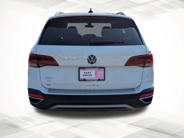 2023 Volkswagen Taos SE photo 4