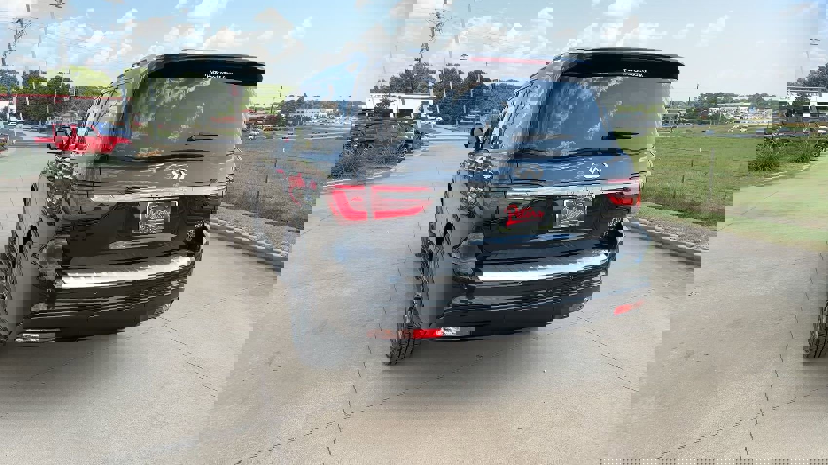 2024 Infiniti QX80 Premium Select photo 7