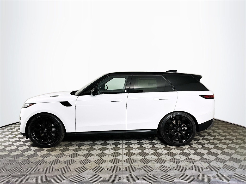 2025 Land Rover Range Rover Sport SE photo 8