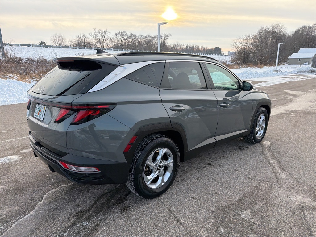 2024 Hyundai Tucson SEL photo 3