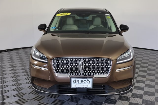 2022 Lincoln Corsair Standard photo 3