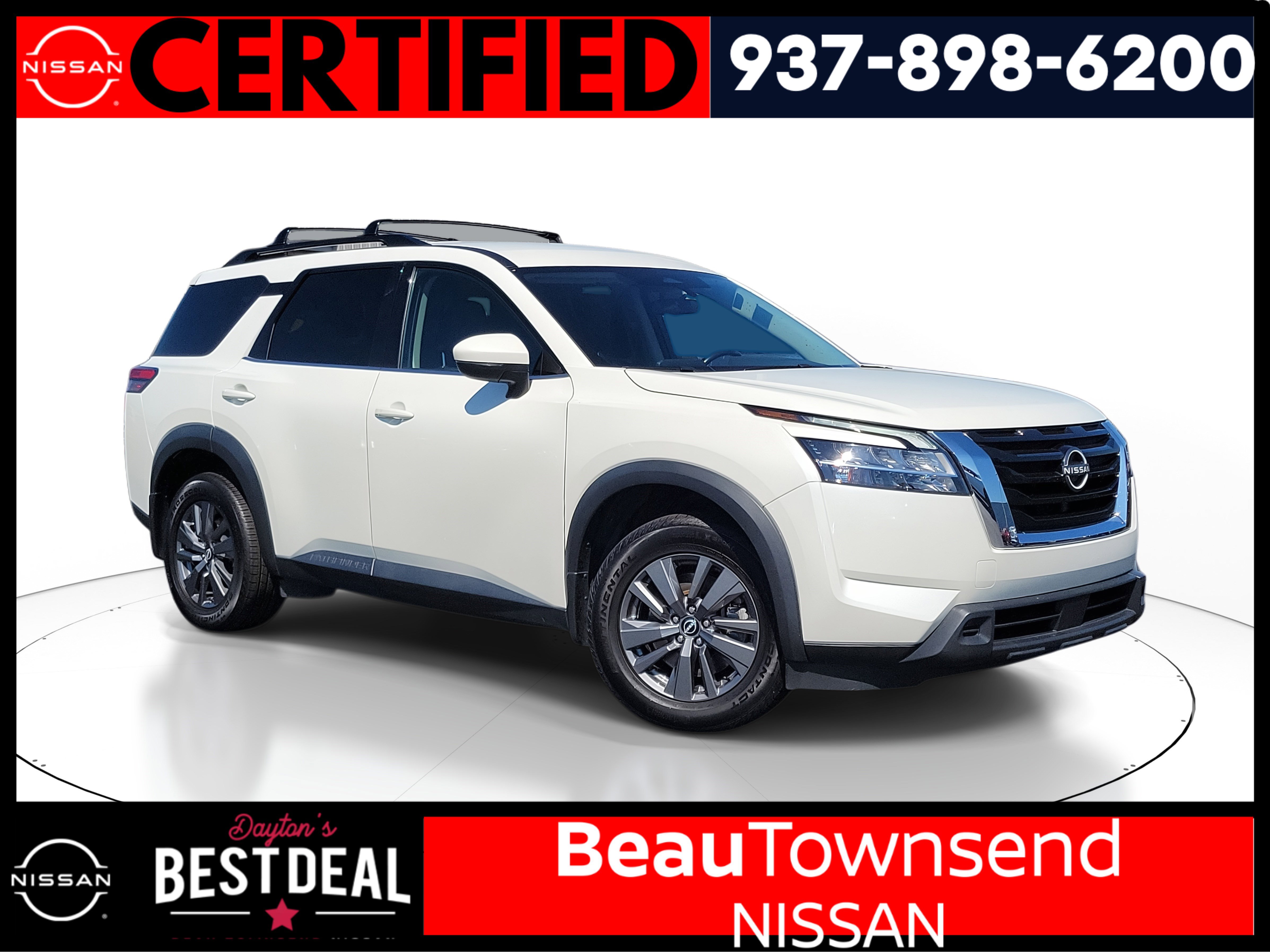 2022 Nissan Pathfinder SV's photo