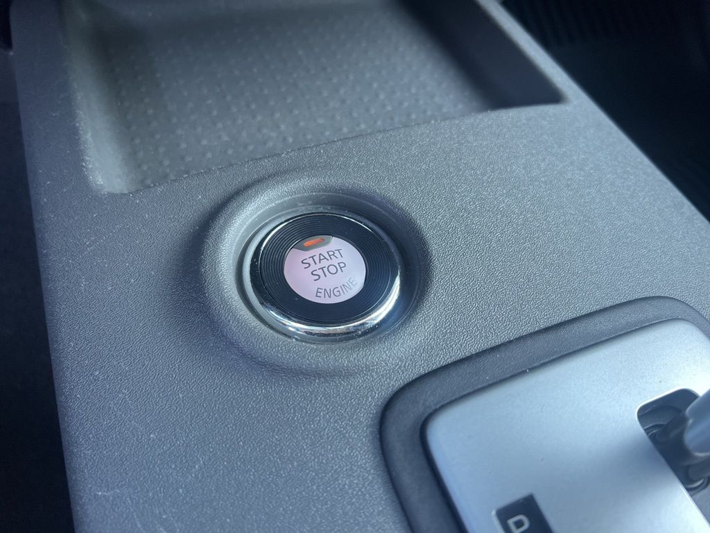 2021 Nissan Frontier Crew Cab photo 46