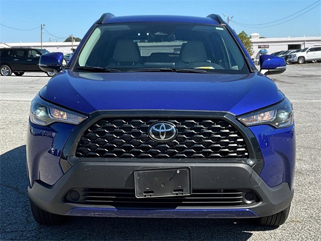 2024 Toyota Corolla Cross LE photo 3