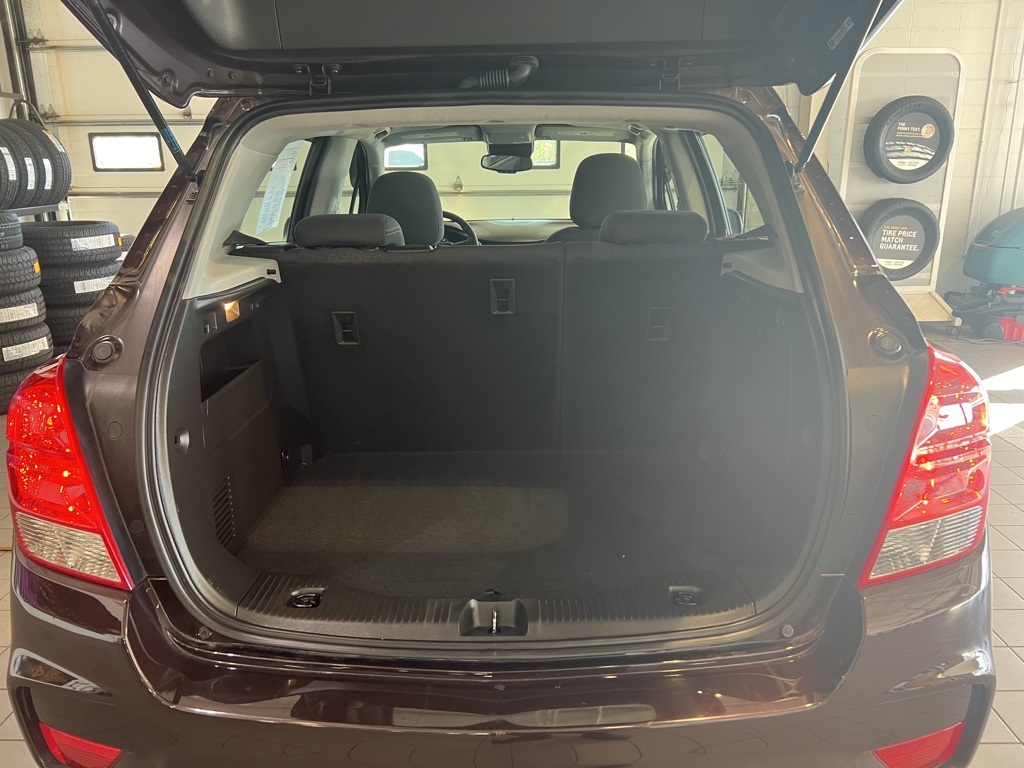 2020 Chevrolet Trax LS photo 8