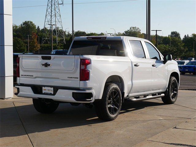 2026 Chevrolet Silverado 1500 Custom photo 5