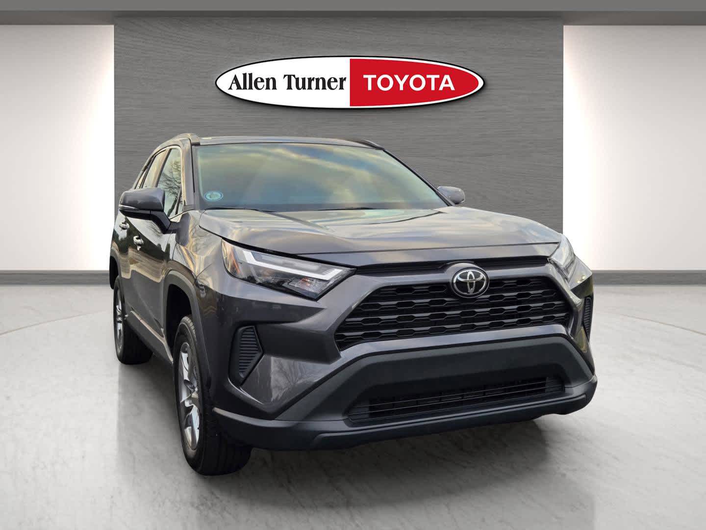 Used 2024 Toyota RAV4 XLE with VIN 2T3W1RFV1RW318944 for sale in Northfield, Minnesota