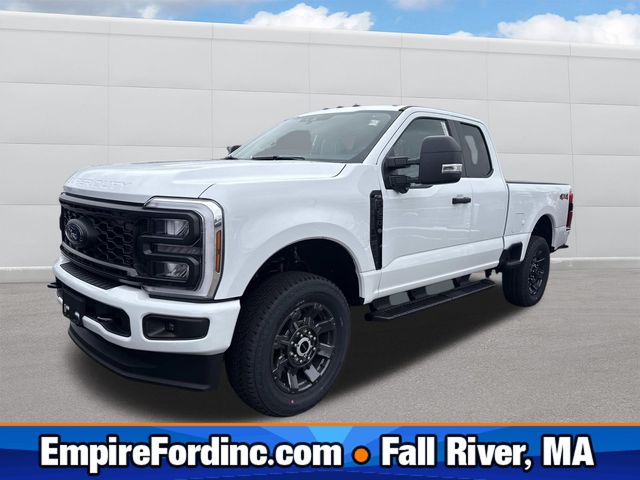 2026 Ford F-350 Super Duty XL's photo