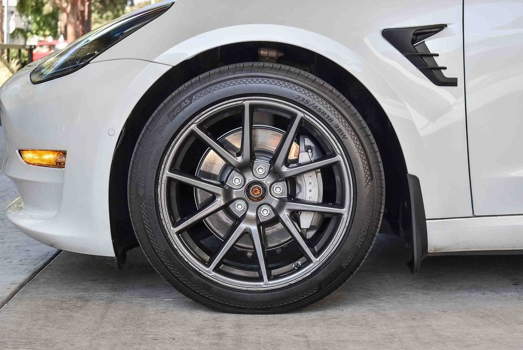 2021 Tesla Model 3 Long Range photo 7