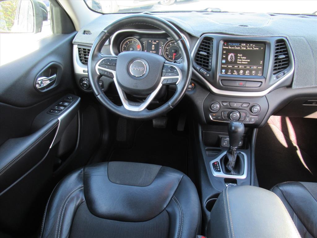 2018 Jeep Cherokee Latitude photo 11