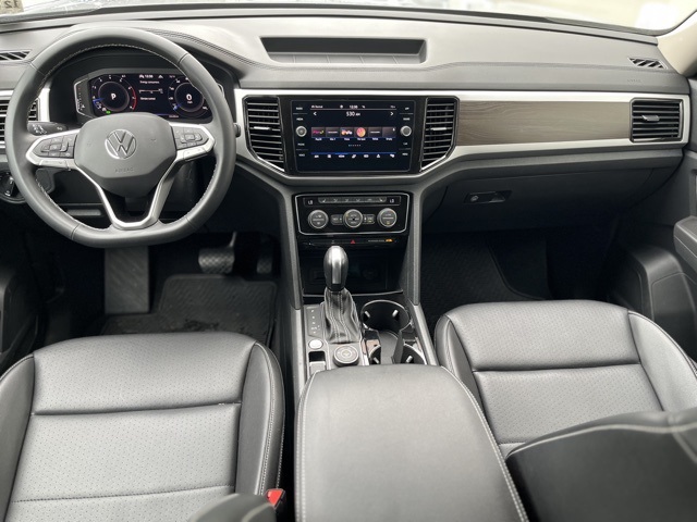 2022 Volkswagen Atlas SE Technology photo 3