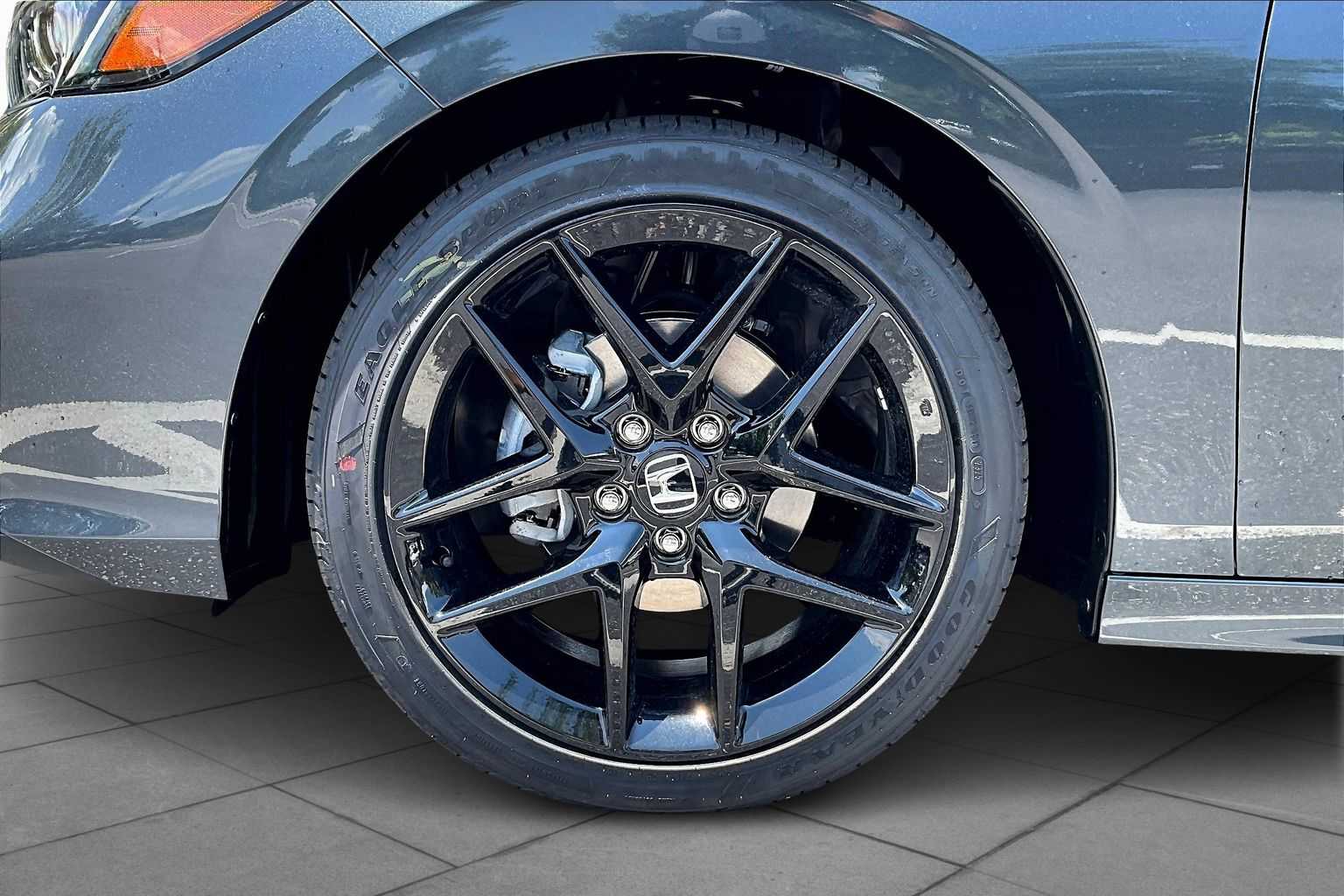 2026 Honda Civic Sport photo 9