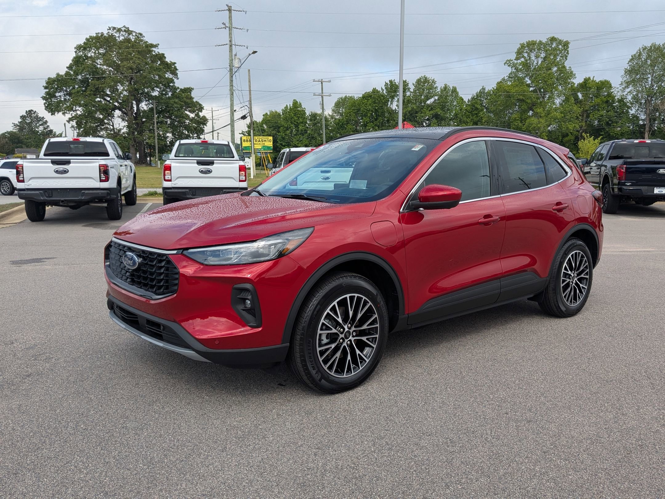 2025 Ford Escape PHEV's photo