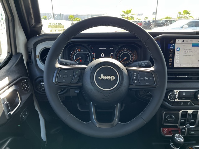 2025 Jeep Gladiator Willys photo 8