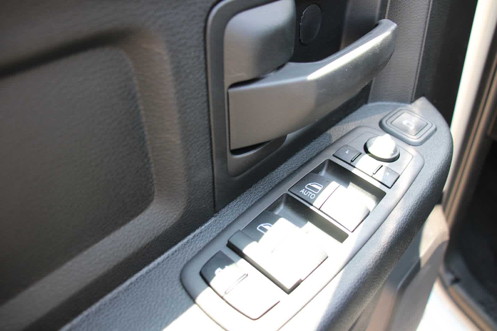 2024 Ram 2500 Tradesman photo 15