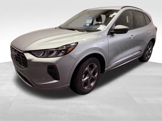 2023 Ford Escape ST-Line's photo