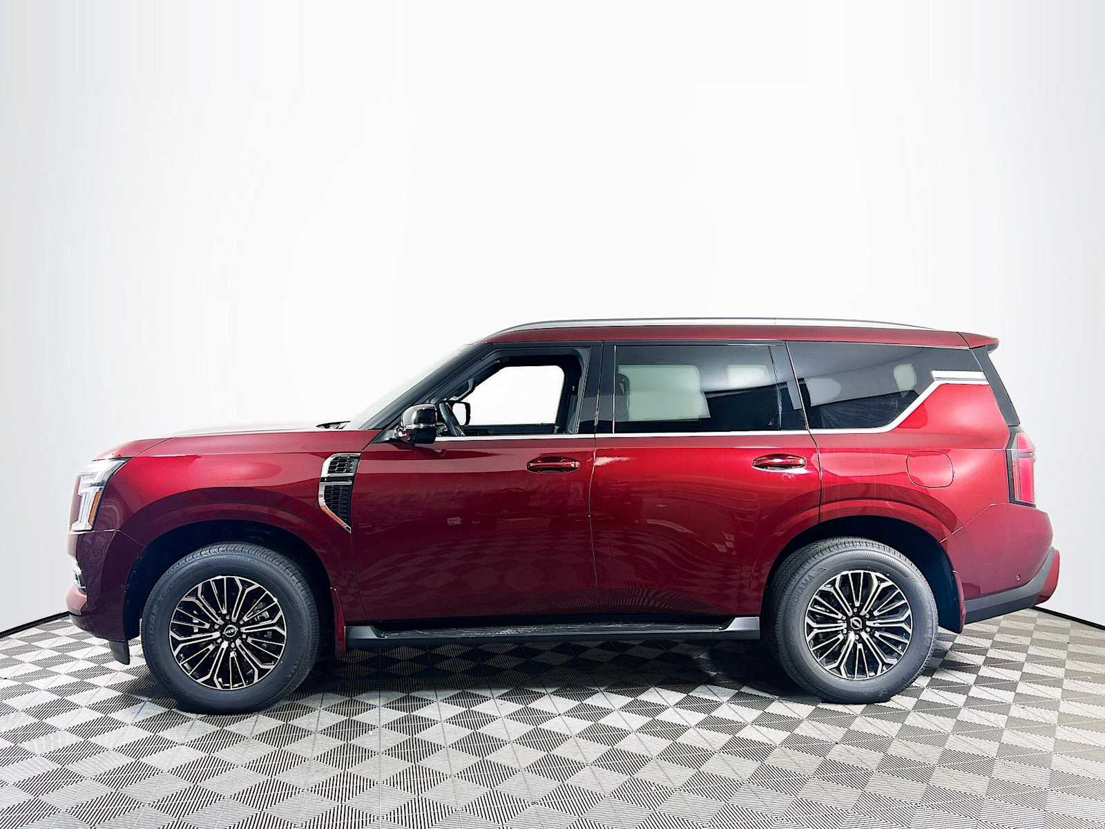 2025 Nissan Armada SL photo 2