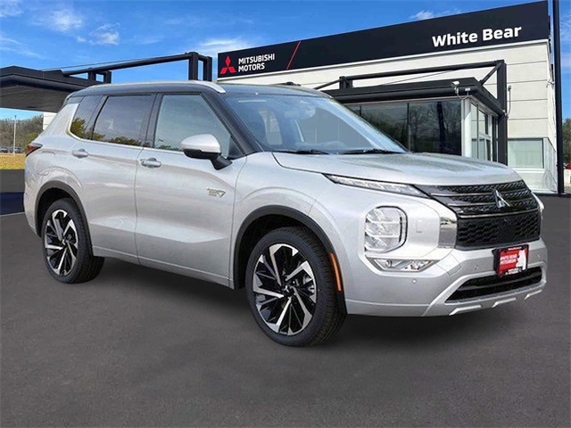 2025 Mitsubishi Outlander Plug-in Hybrid SEL's photo