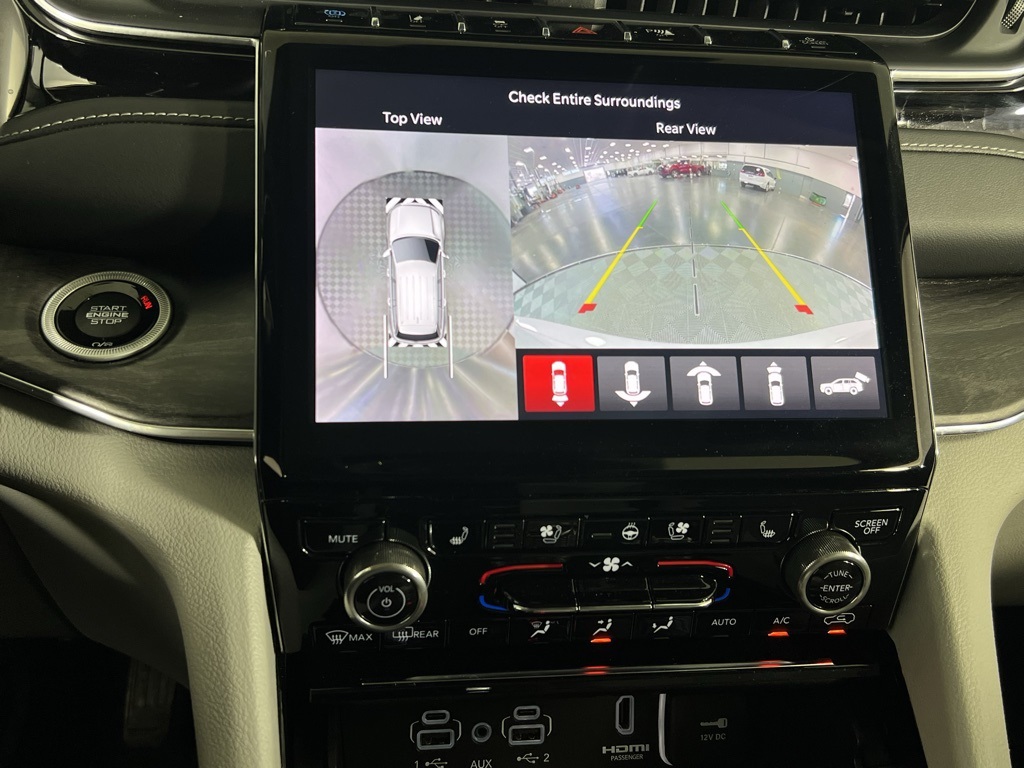 2022 Jeep Grand Cherokee Overland 4xe photo 15