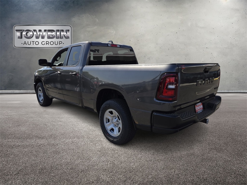 2025 Ram 1500 Tradesman photo 4
