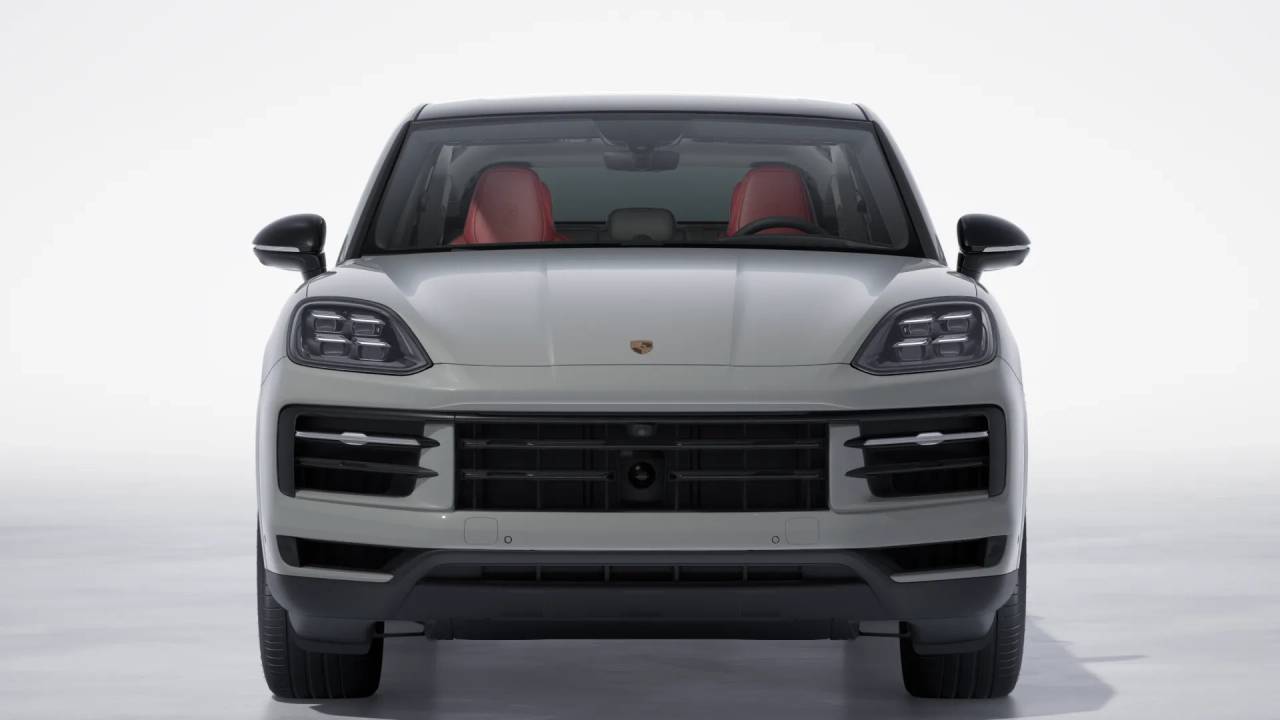 2026 Porsche Cayenne S Coupe photo 8