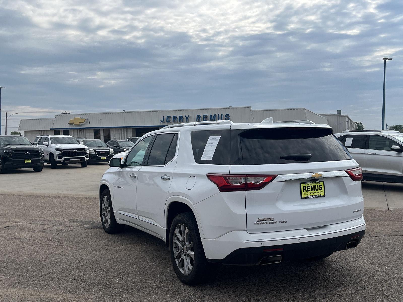 2019 Chevrolet Traverse Premier photo 3