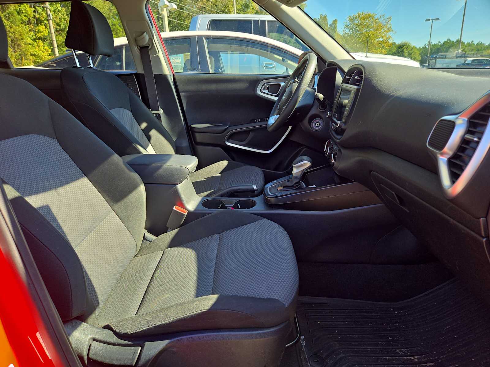 2022 Kia Soul LX photo 4