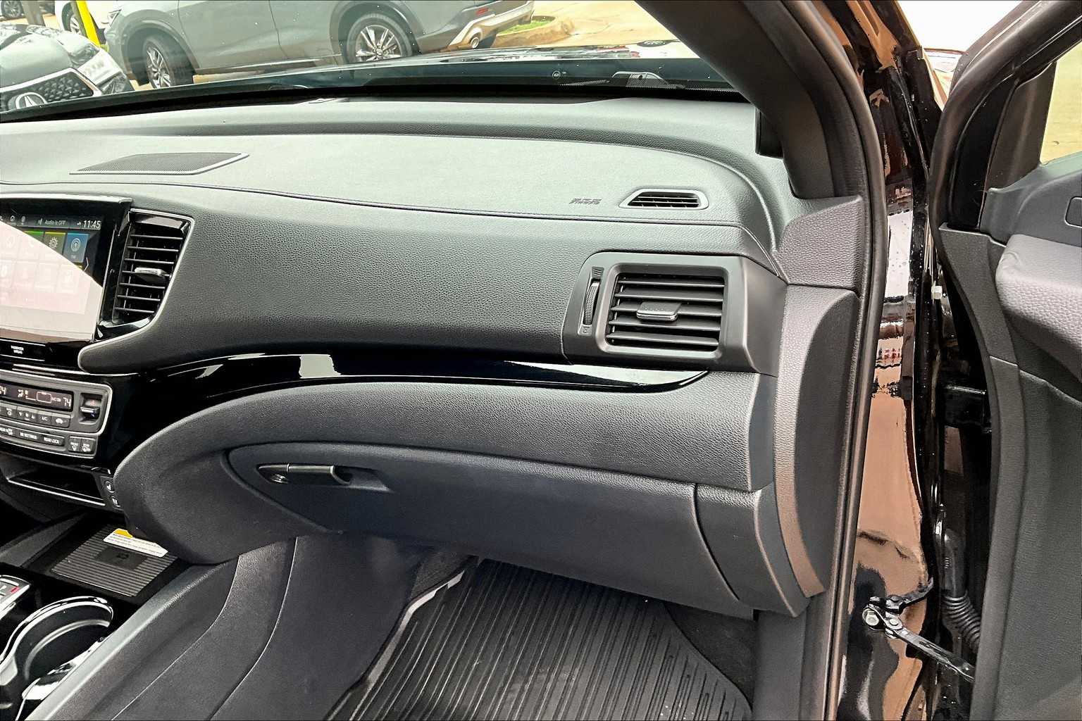 2023 Honda Passport Elite photo 16