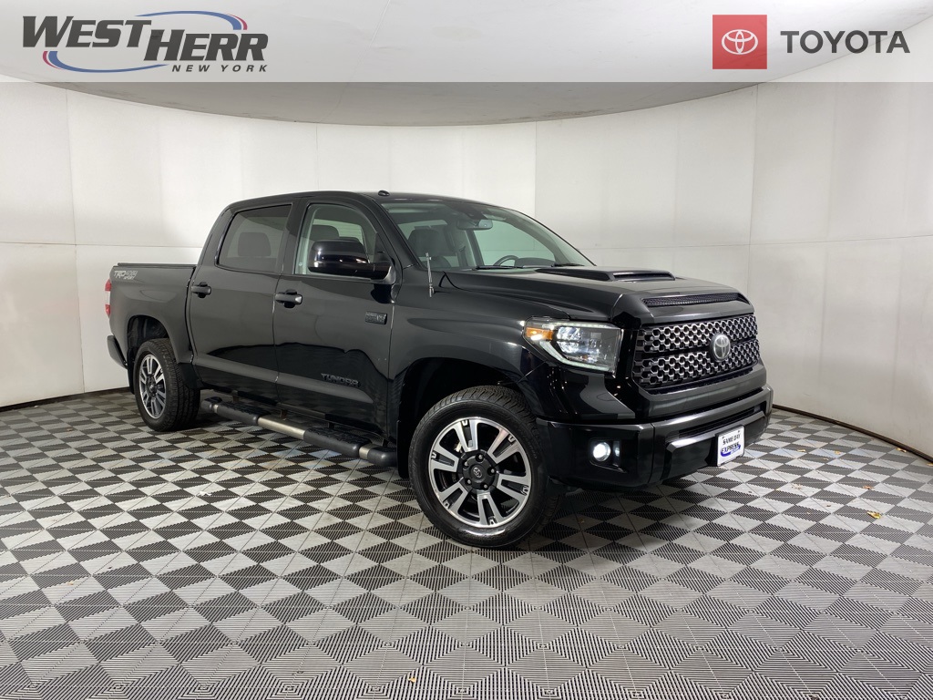 2019 Toyota Tundra SR5's photo