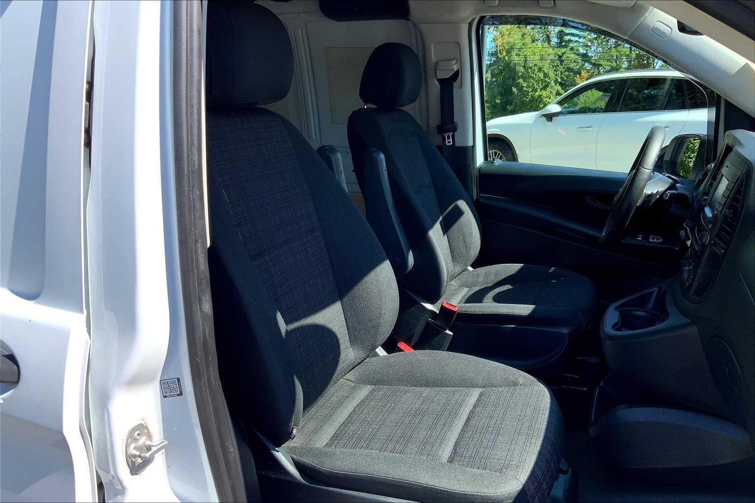 2016 Mercedes Benz Metris photo 7