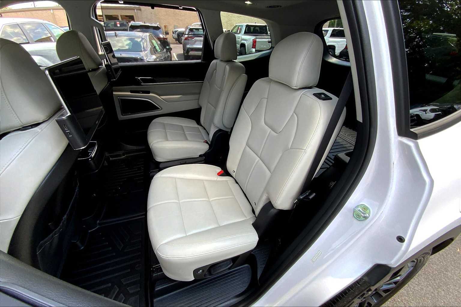 2022 Kia Telluride SX photo 17