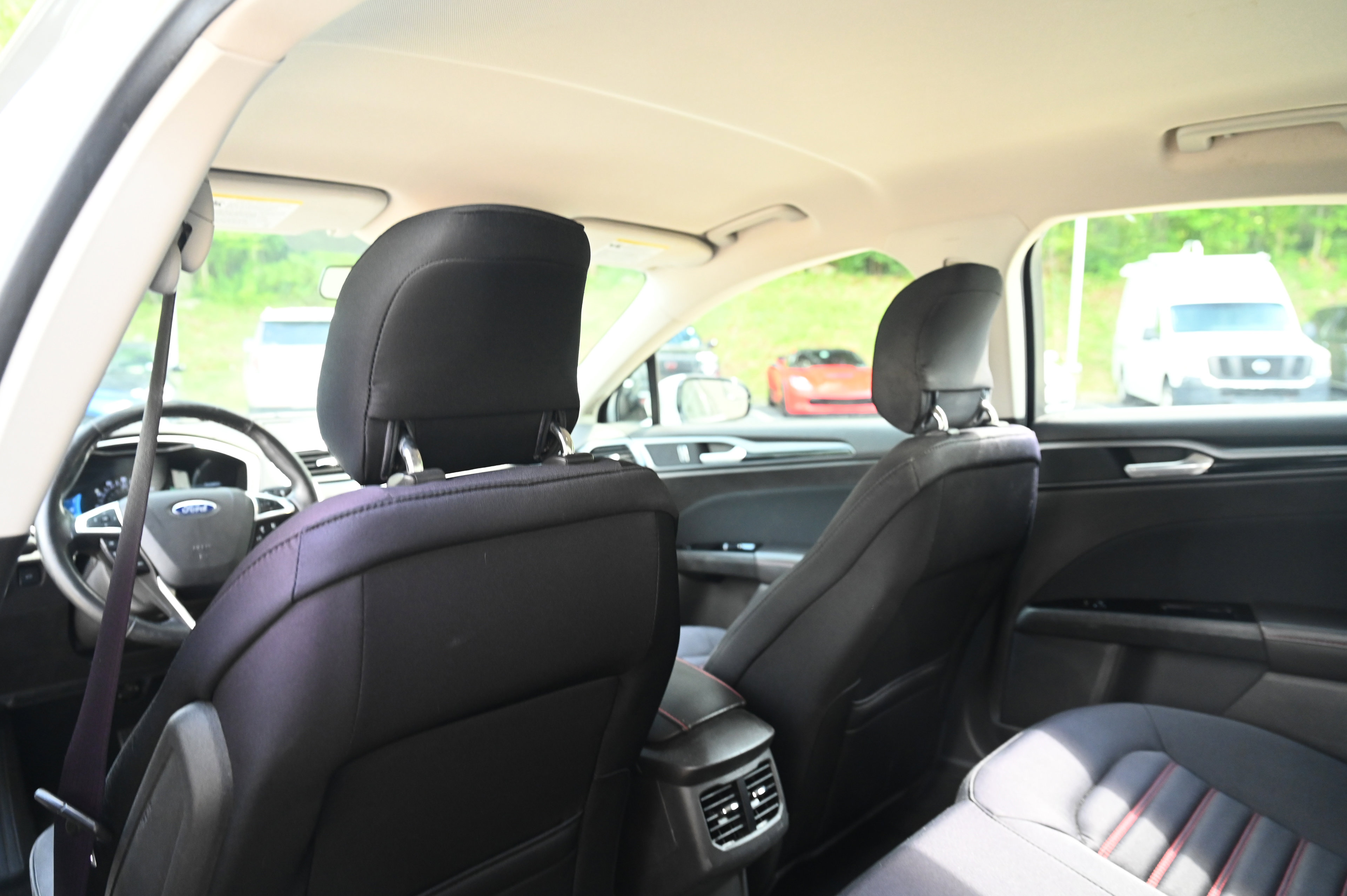 2014 Ford Fusion SE photo 29