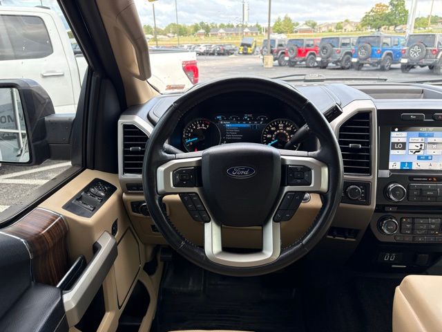 2017 Ford F-150 Lariat photo 12