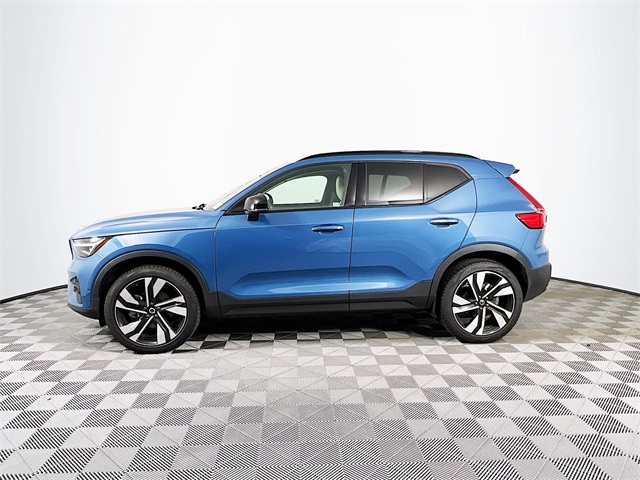 1/43 VOLVO特注 1/43 VOLVO XC40 バースティングブルー 楽天市場】京商 1/43 ボルボ XC40 R-DESIGN ブルー 2018 VOLVO