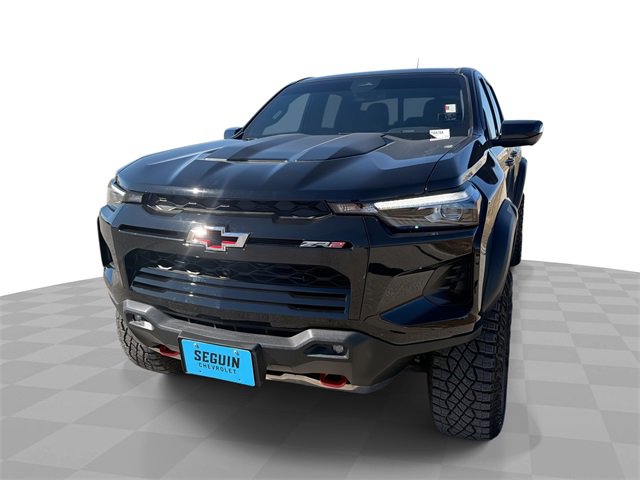 2024 Chevrolet Colorado ZR2's photo