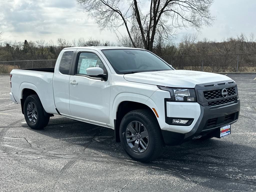 2025 Nissan Frontier SV photo 7