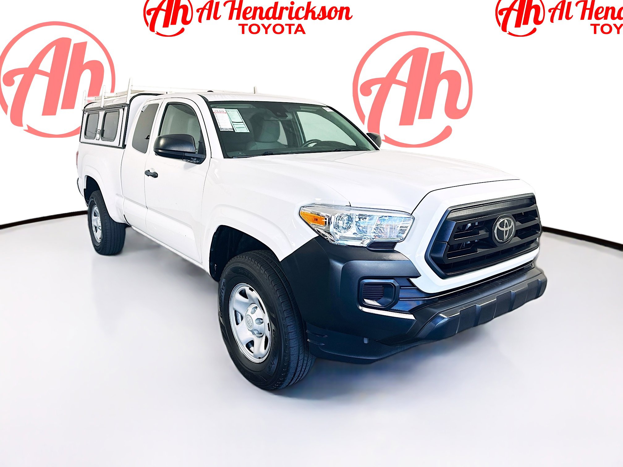 2022 Toyota Tacoma SR's photo