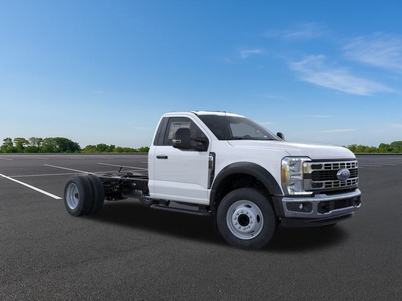 2025 Ford F-600 photo 26