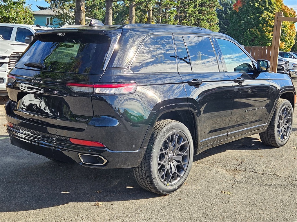 2025 Jeep Grand Cherokee Summit Reserve photo 2