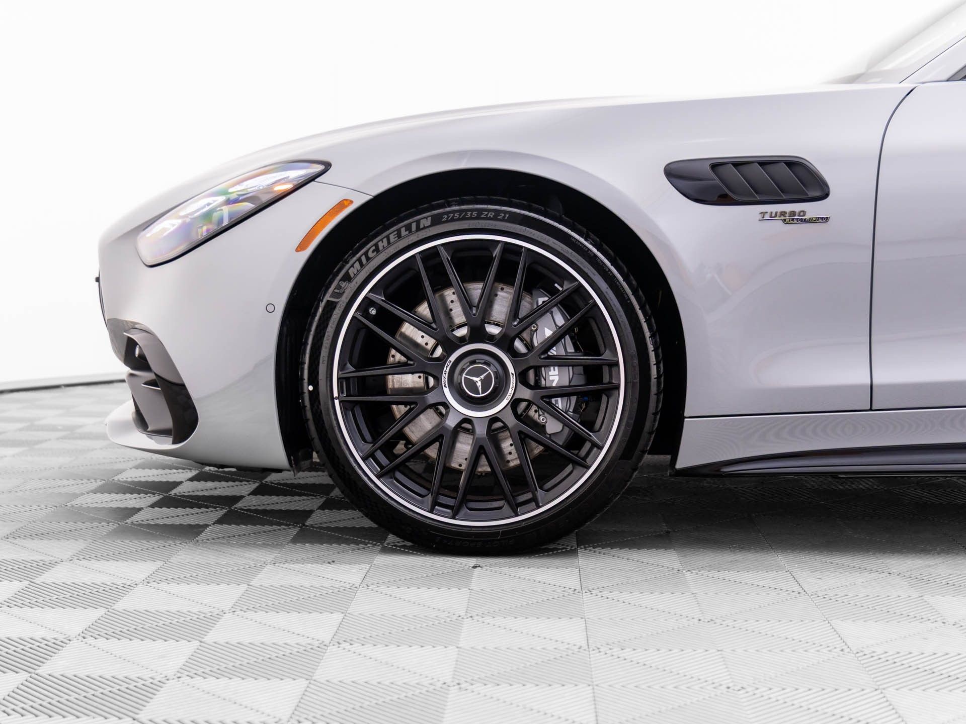 2025 Mercedes Benz AMG GT 43 photo 35