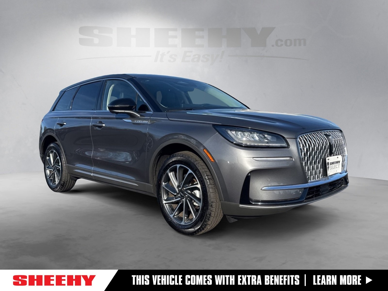 2023 Lincoln Corsair Base's photo