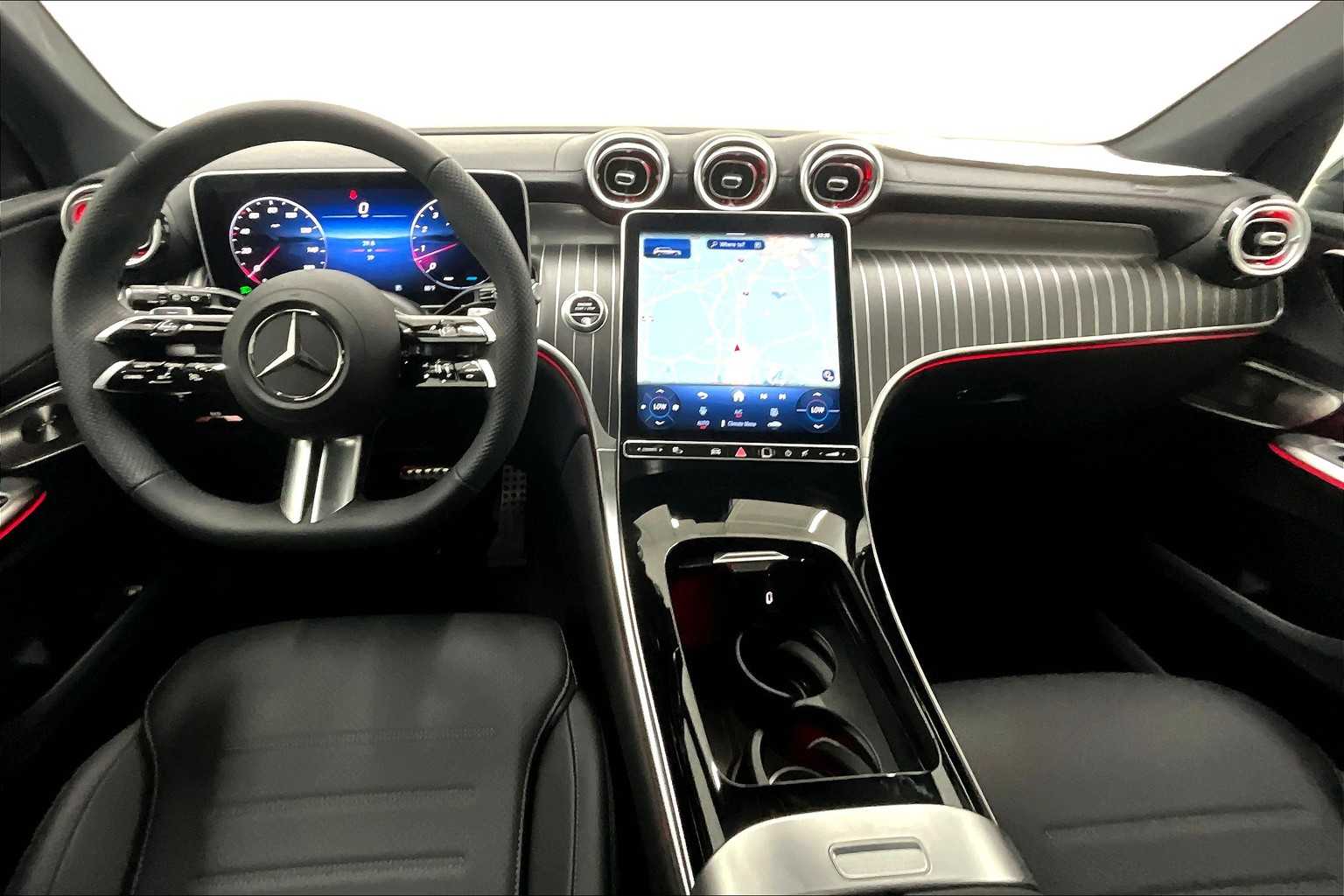 2025 Mercedes Benz GLC 300 4MATIC photo 2